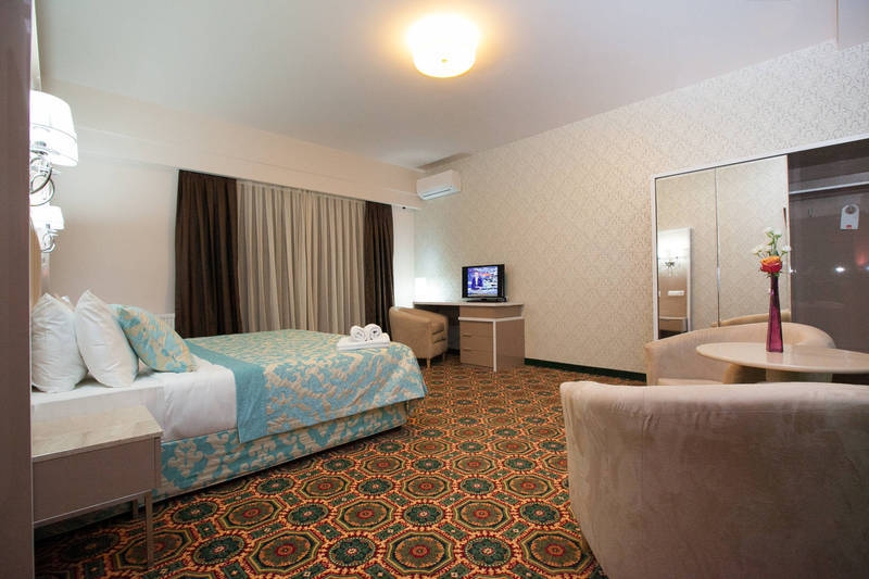 Hotel Romanita Бая-Маре Екстер'єр фото